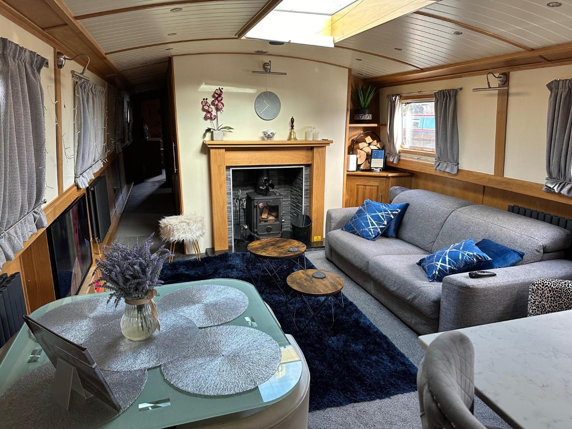 Luxury Boat - The Thistle Dream Uxbridge Eksteriør bilde